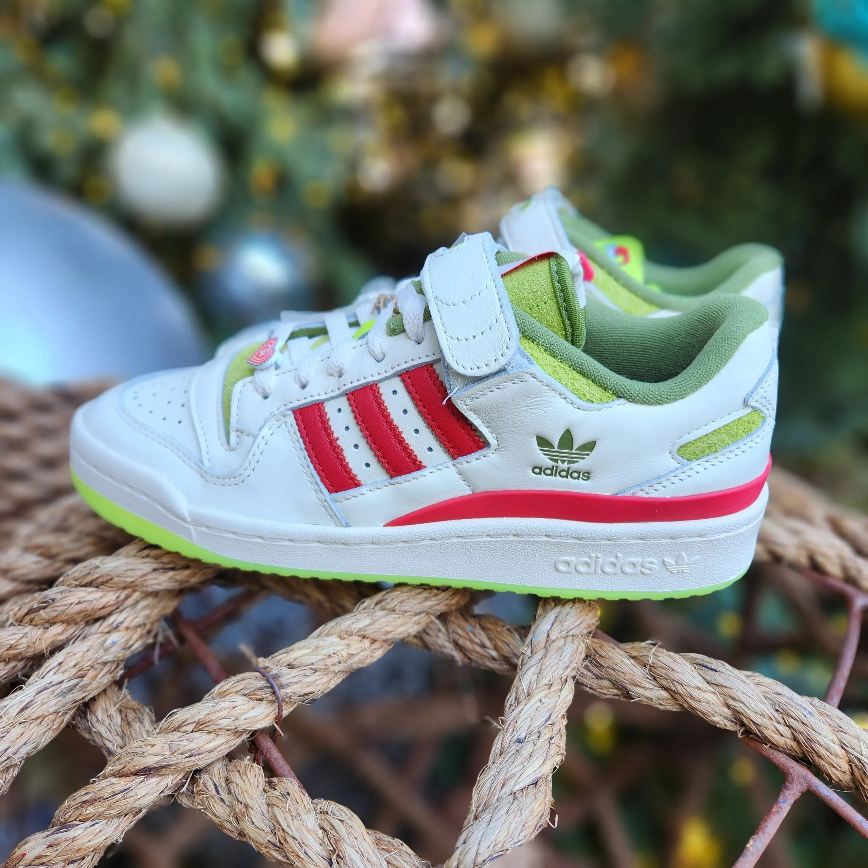 ADIDAS FORUM "THE GRINCH"