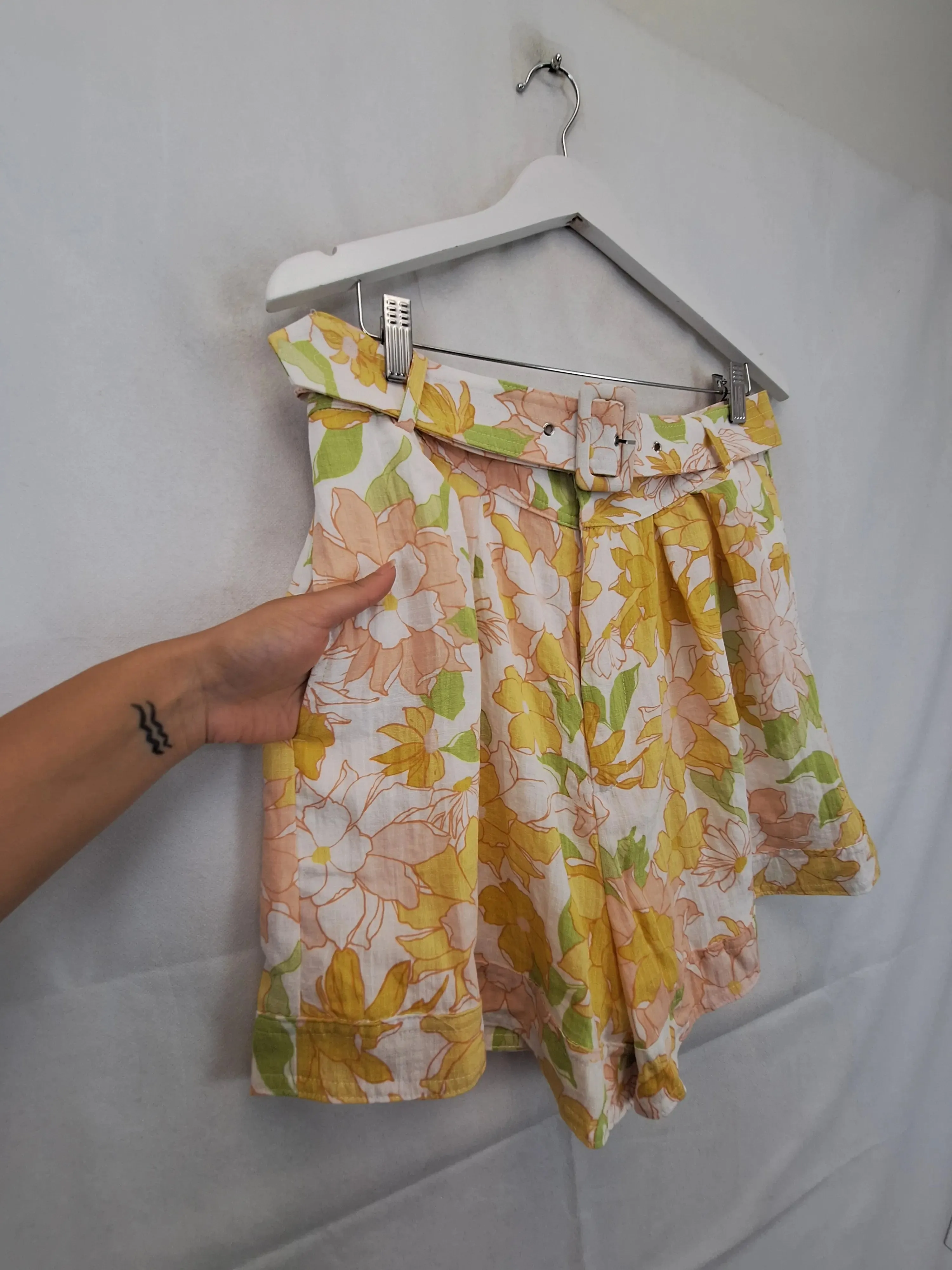 Amelius Summer Bloom Tailored Shorts Size 14