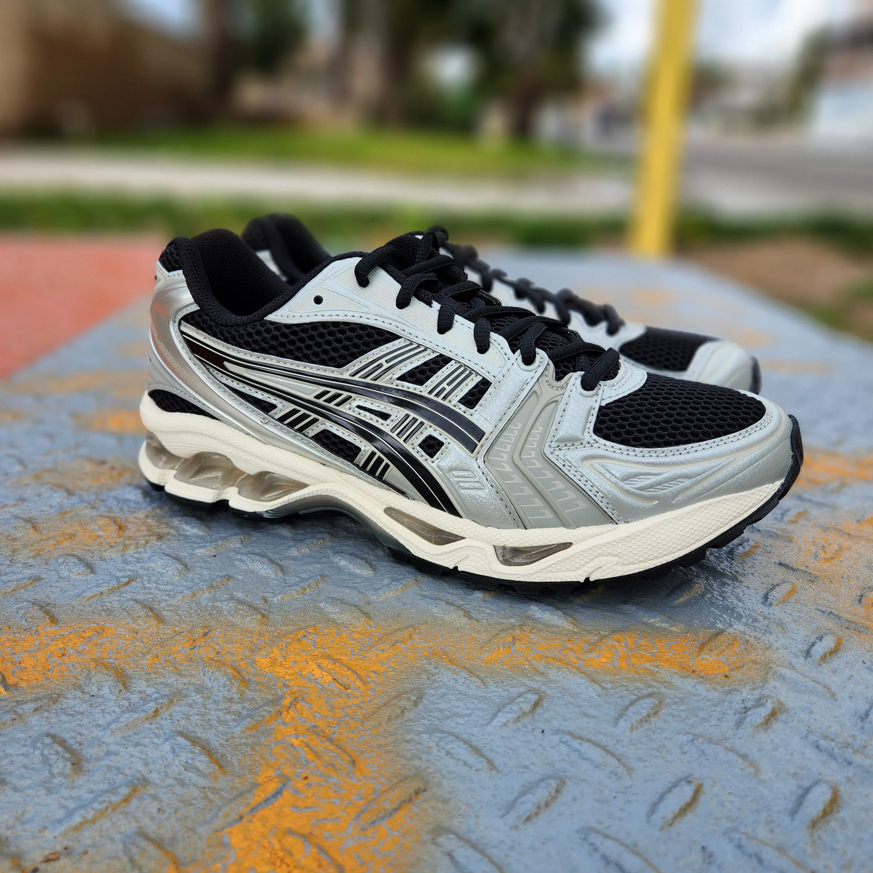 ASICS GEL-KAYANO 14 BLACK SEAL GREY