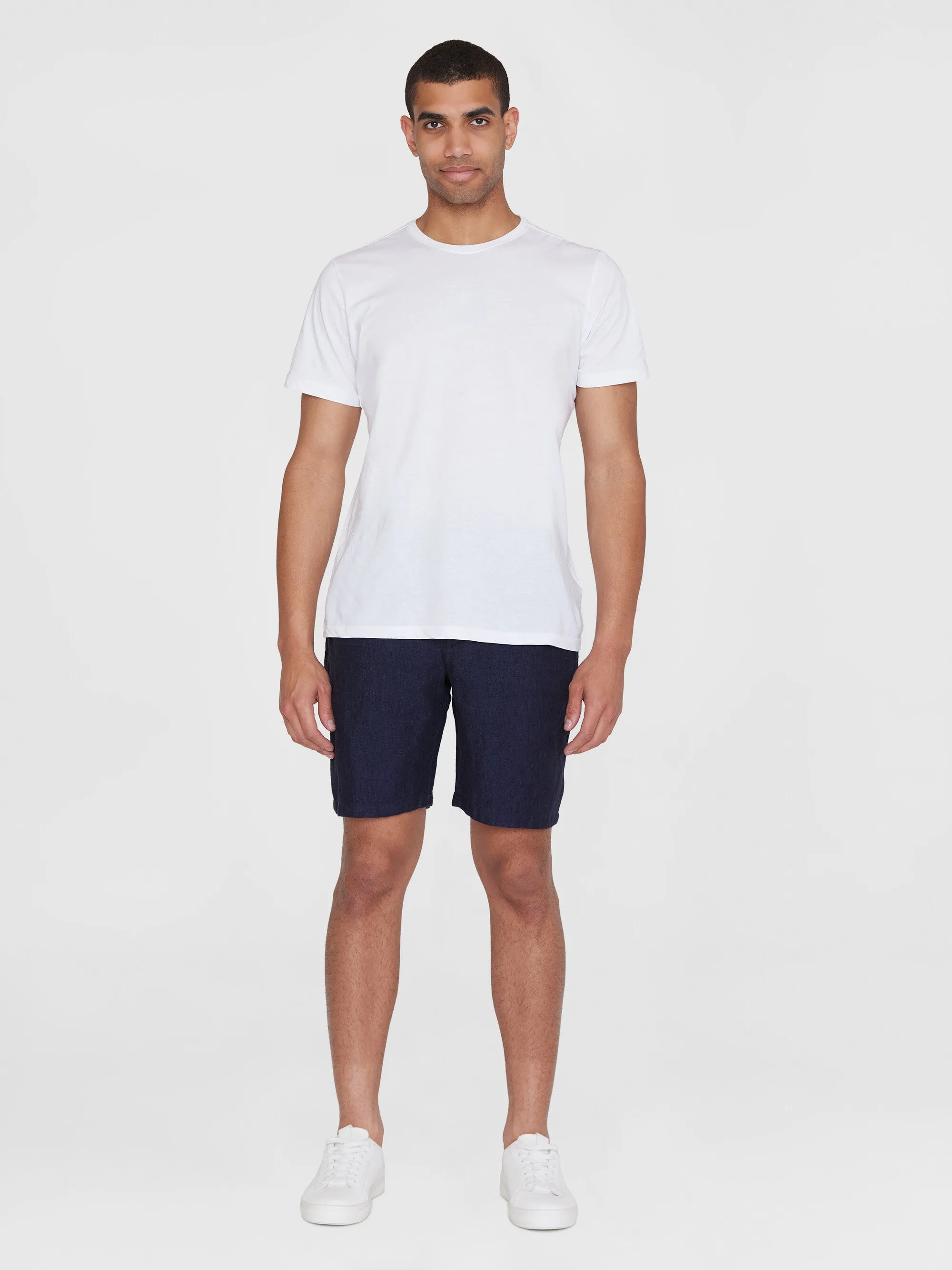 CHUCK regular linen shorts - GOTS/Vegan - Total Eclipse