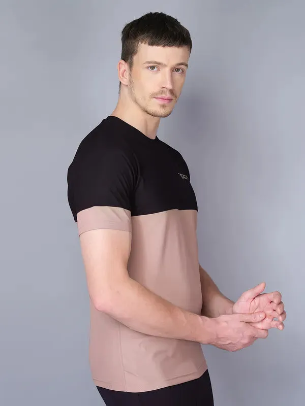 Men Colorblock Slim Fit Crew Neck T-shirt with TECHNO GUARD