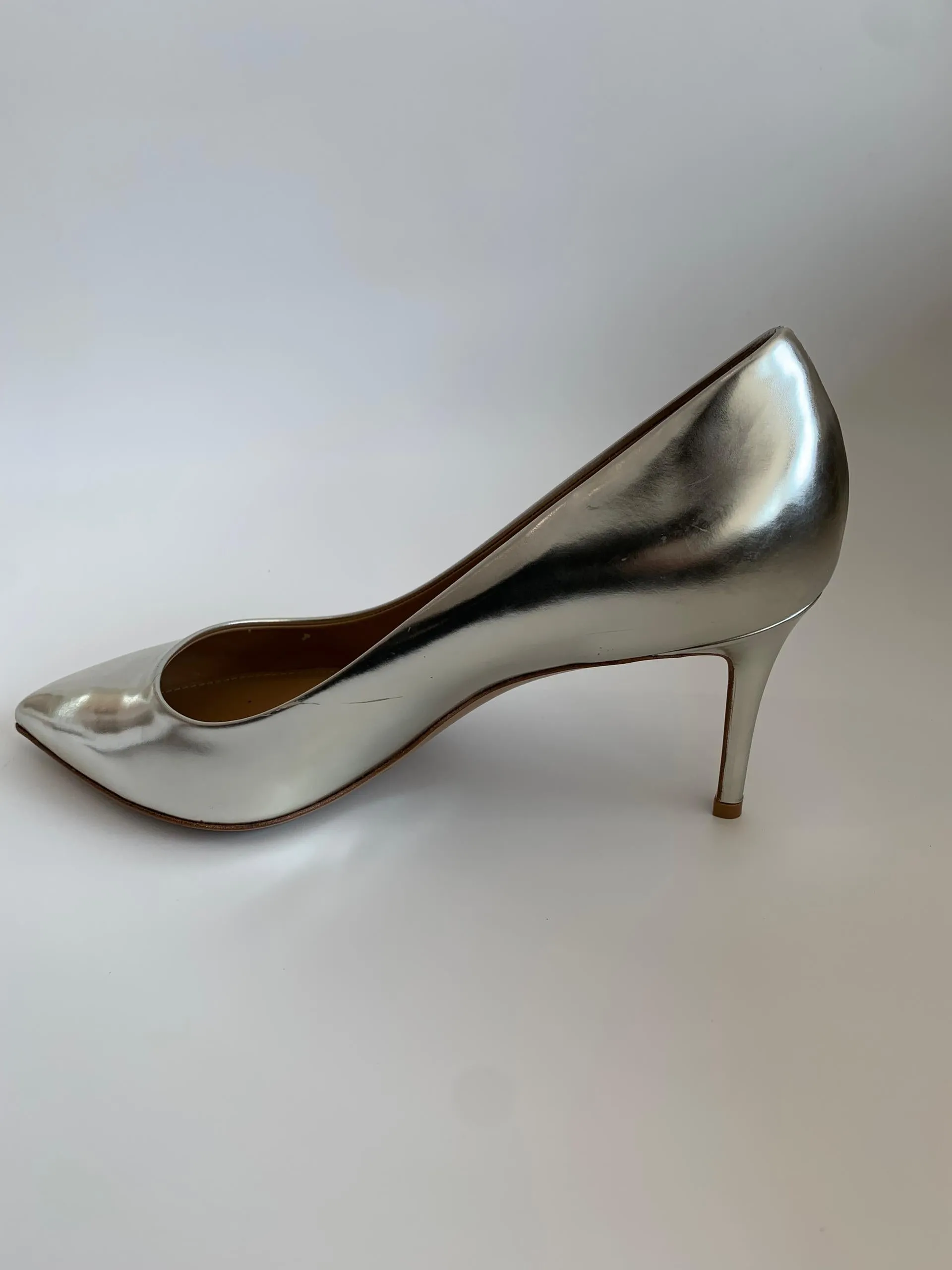 Silver Metallic Pointed Toe Pumps in Size 9D