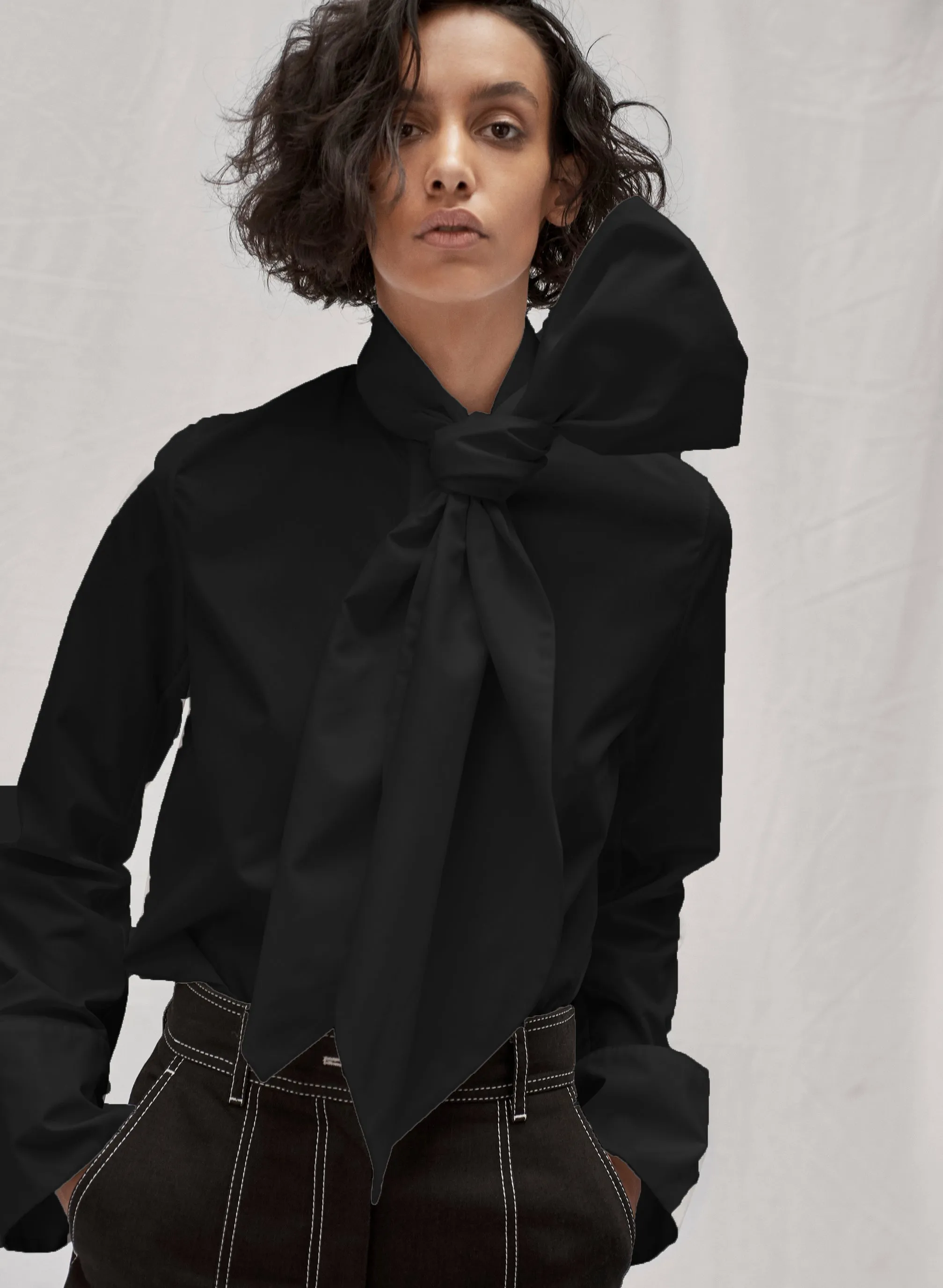 The Original CL Big Bow Shirt in Black Poplin