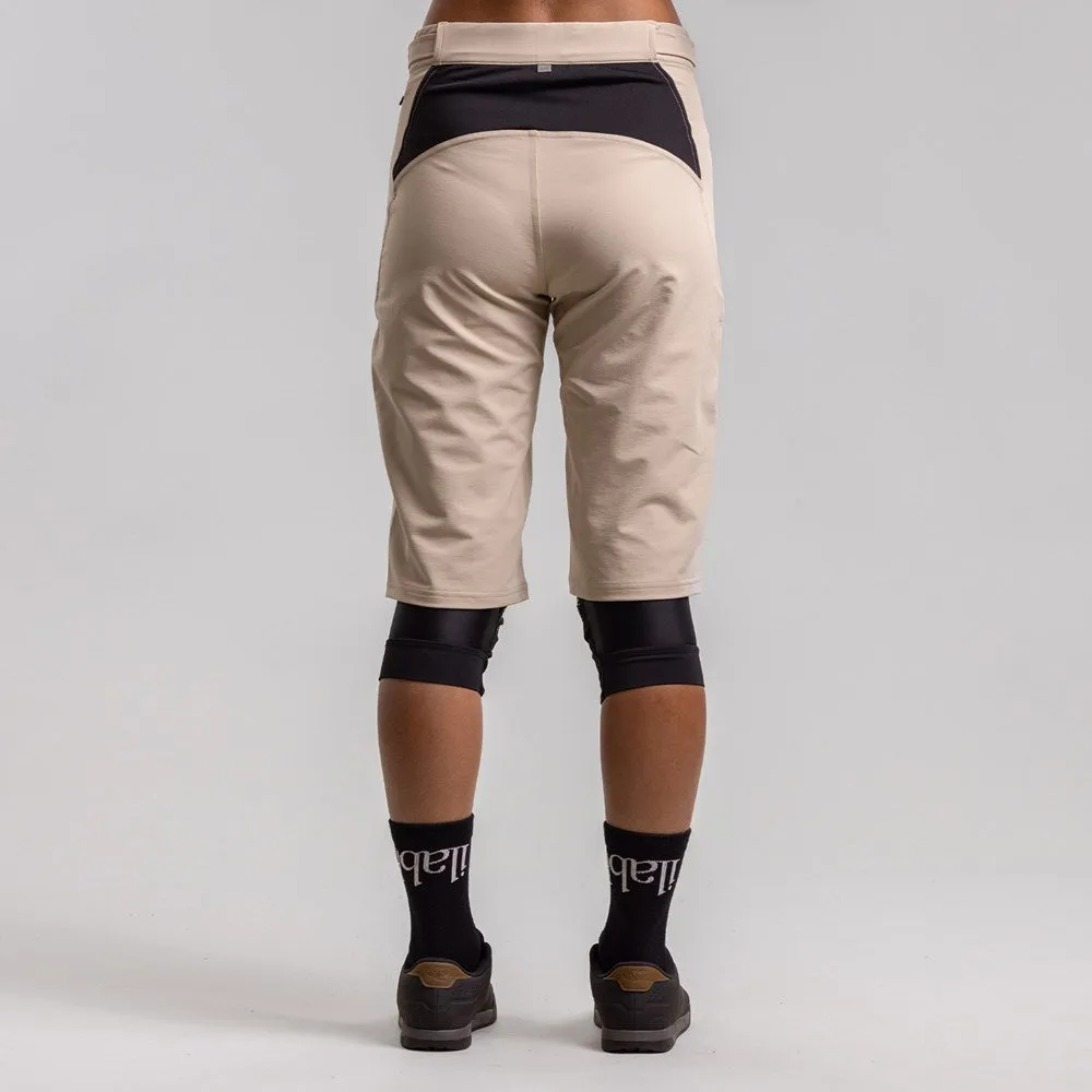 Traverse Ride Short - Women's OAT