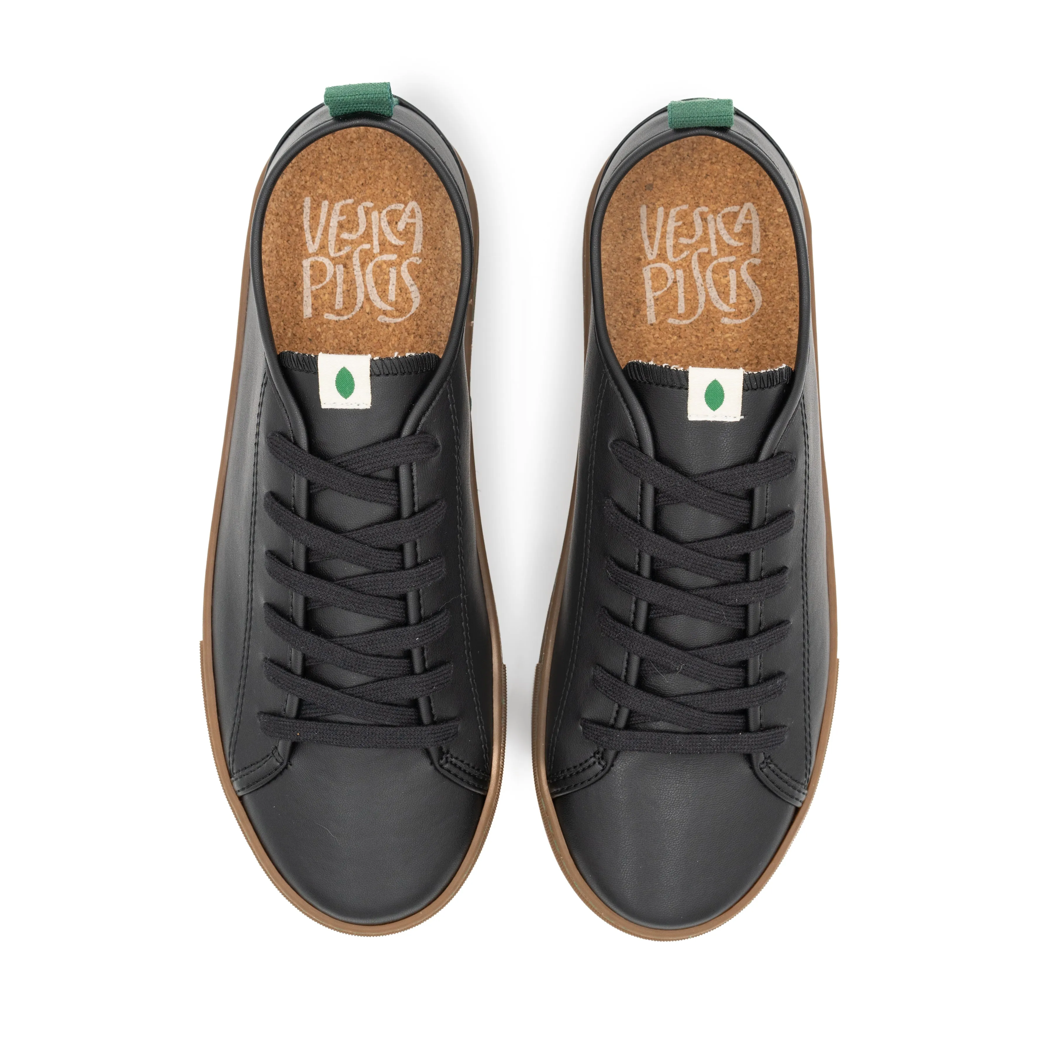 Vegan sneaker black of corn NIK006