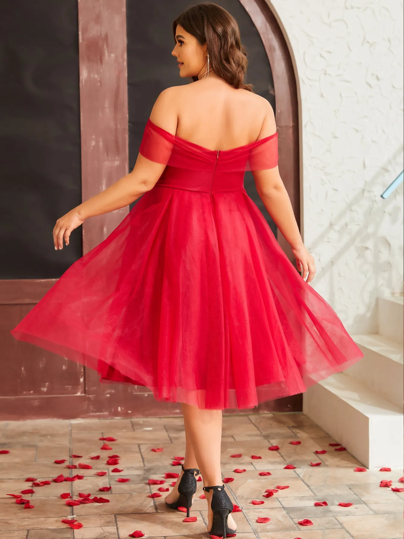 Women Plus Size Off the Shoulder A-line Mesh Cocktail Dresses